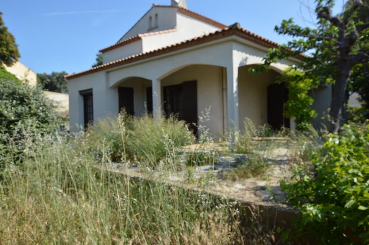 FRONTIGNAN Villa 4 Pièces de 120 m² avec travaux sur un terrain de 500m² 1