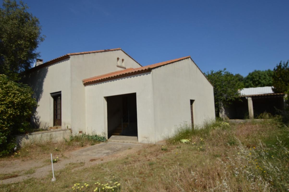 FRONTIGNAN Villa T3/T4 offrant potentiellement 101m² habitable sur environ 350 m² de terrain 1