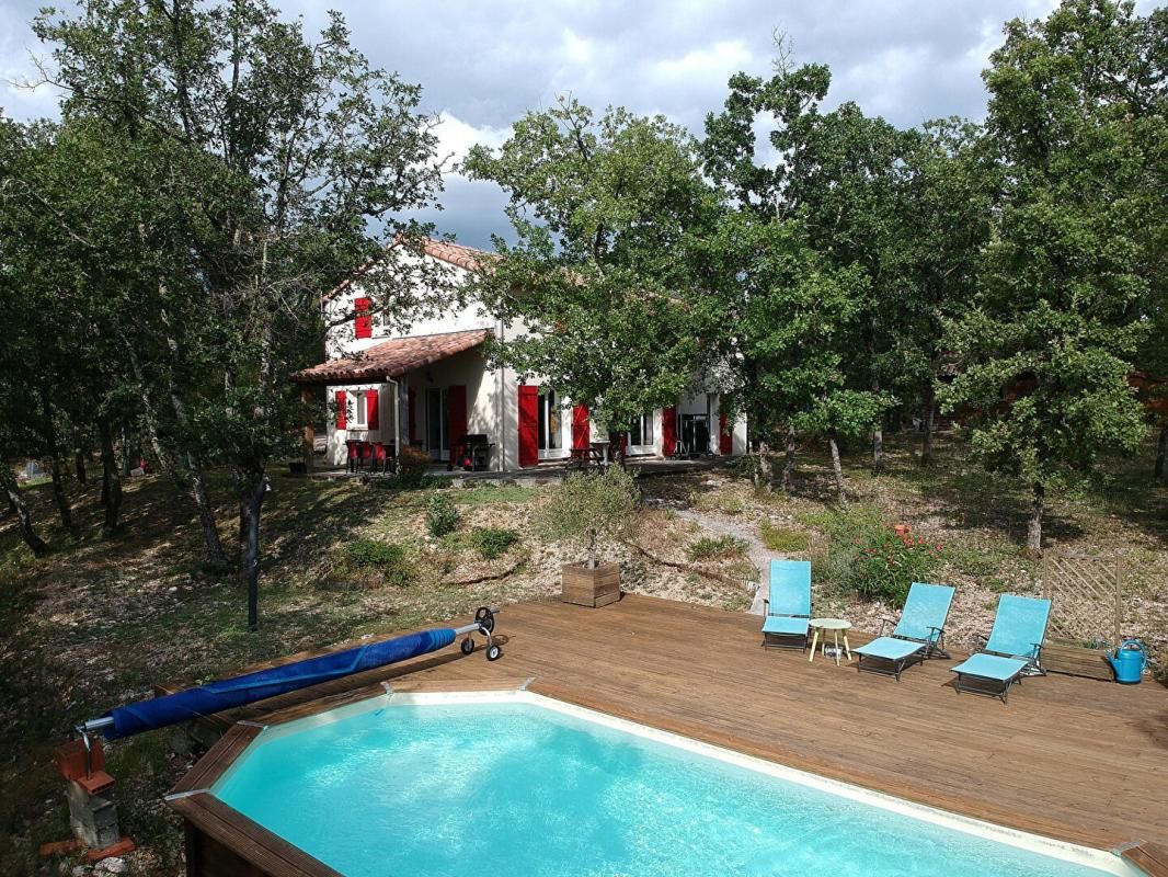 Maison à 10 min. de Cahors, 4 chambres, piscine sur 5 000m²