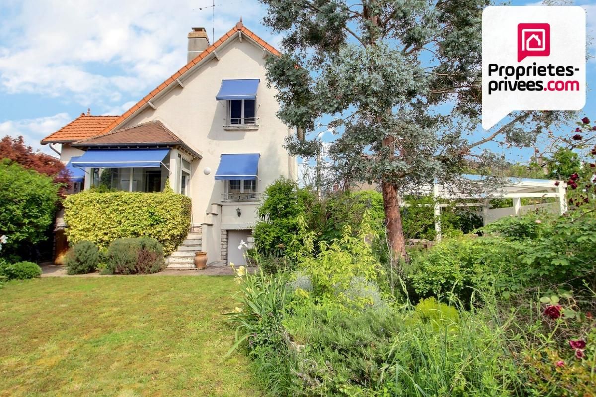 Maison ANGLO-NORMANDE 91 m2/sous-sol, 605 m2 de terrain