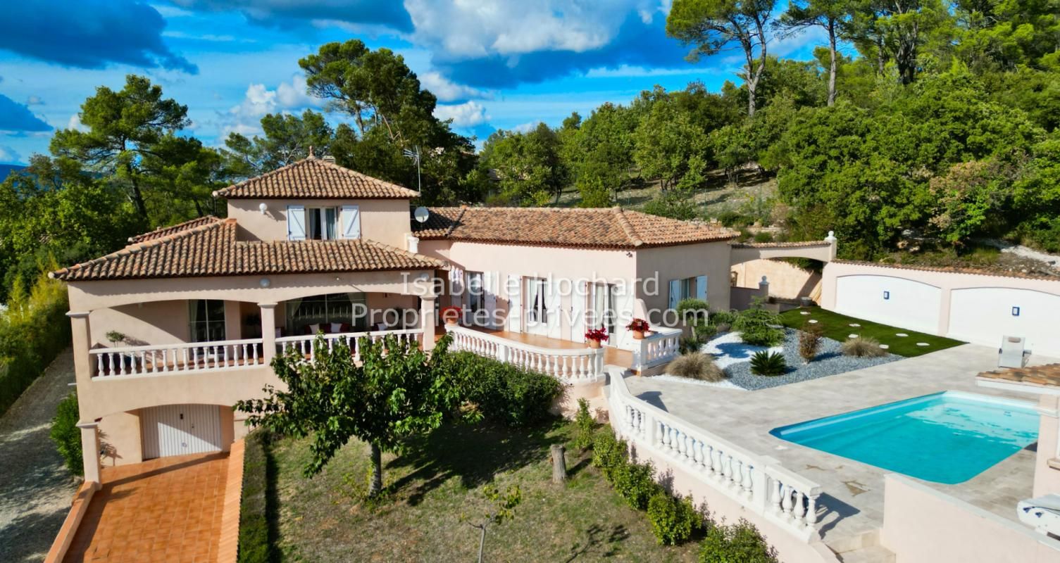 Maison Rocbaron 7 pièce(s) 225 m2