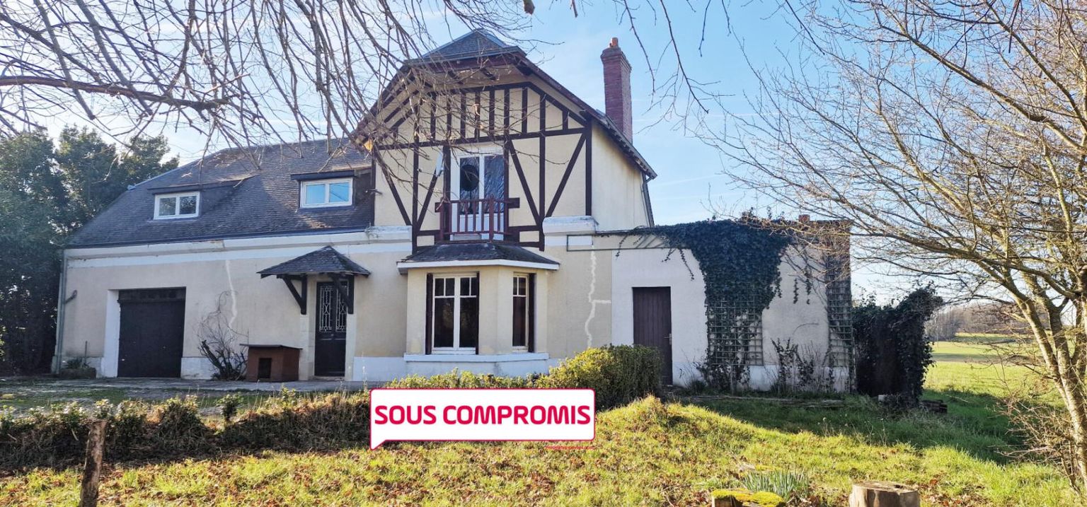 Maison à colombages de 145 m² - 6 pièces - 3 chambres + dépendances sur terrain de 1285 m²