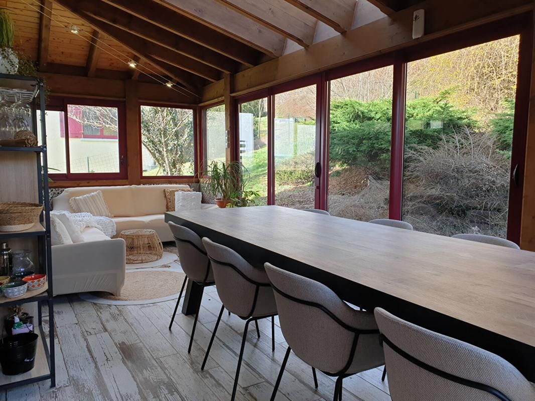 FESCHES-LE-CHATEL Maison 6 pièces de 169 m² 1