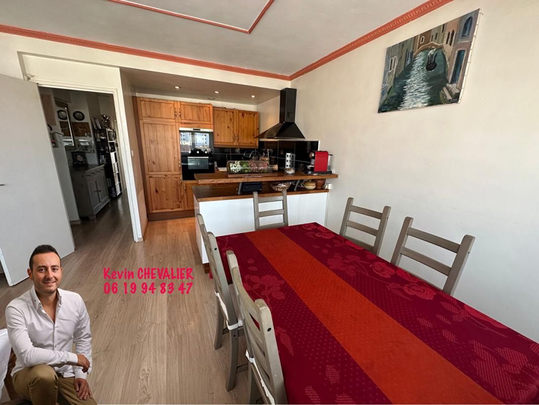 Appartement Marseille 4 pièce(s) 70 m2 VUE MER