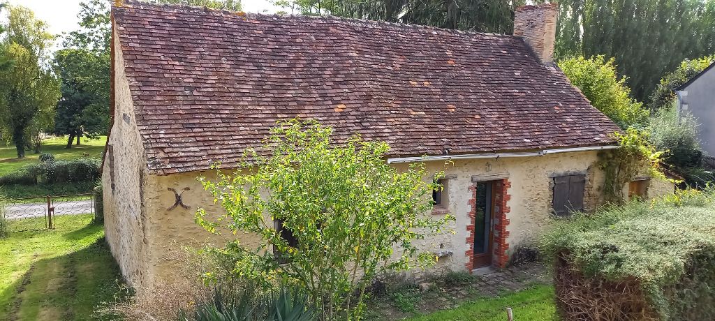 NOTRE-DAME-DU-PE Maison en pierres de 80m² à rénover 2