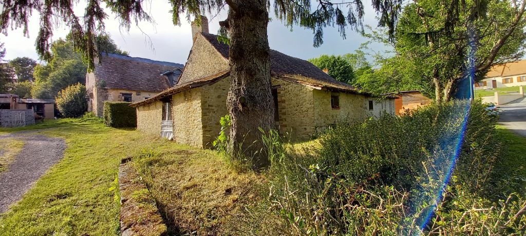 NOTRE-DAME-DU-PE Maison en pierres de 80m² à rénover 3