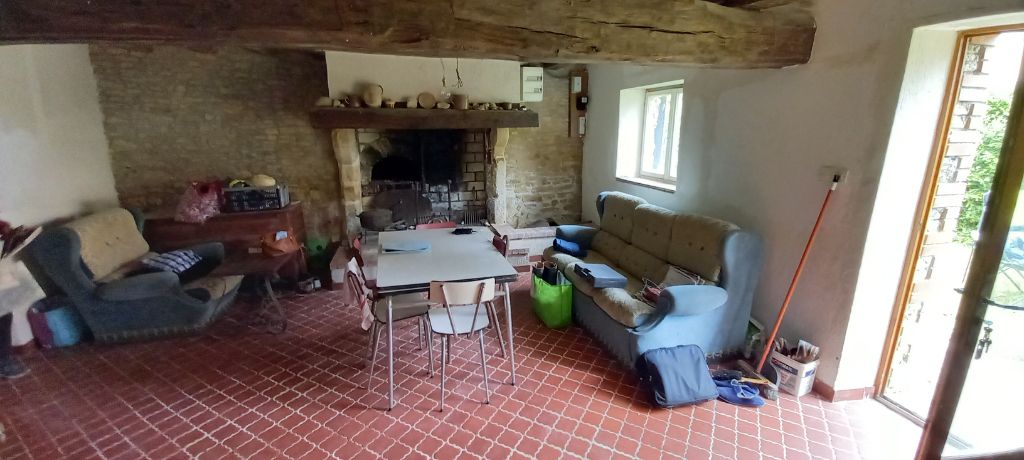 NOTRE-DAME-DU-PE Maison en pierres de 80m² à rénover 4