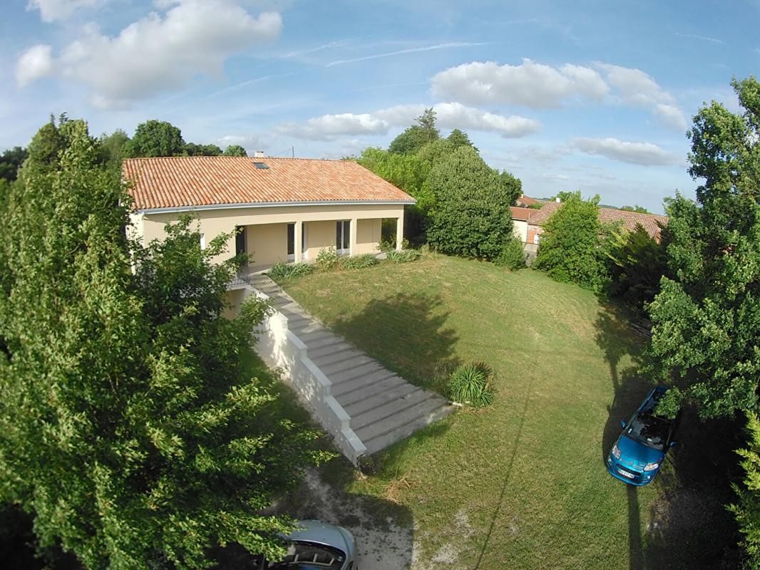 Maison Rouillac 5 pièce(s) 129 m2