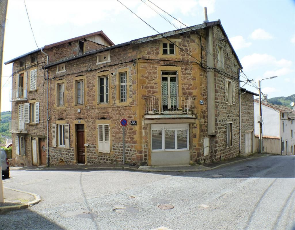 Maison  Cours  9 pièce(s) 160 m2