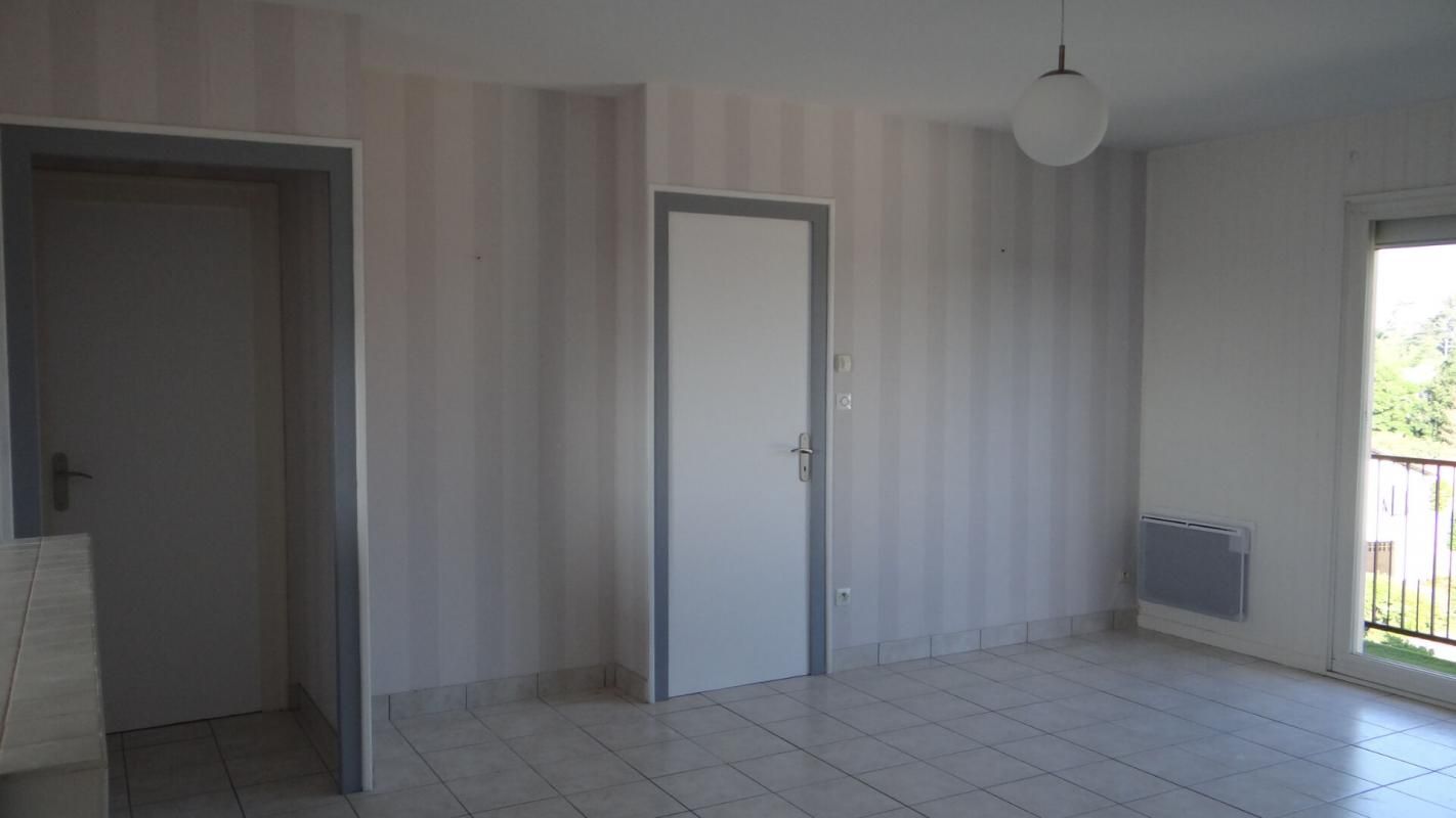 Appartement Gorges 3 P . 2 Chs . 65,59 M² . Cave 7 M²