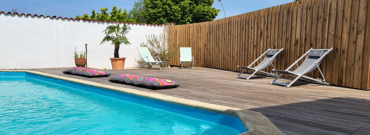 17137 PUILBOREAU - LONGERE 170 M² - PISCINE - 600 M² TERRAIN