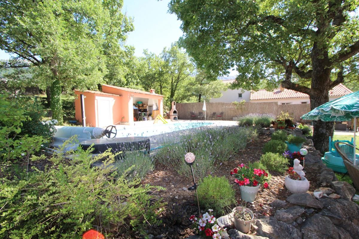 Maison Plan D Aups Sainte Baume 6 pièce(s) 115 m2