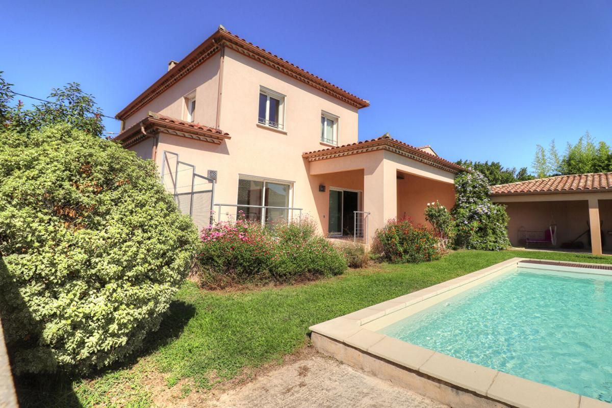 Maison Nimes 6 pièce(s) 175 m2