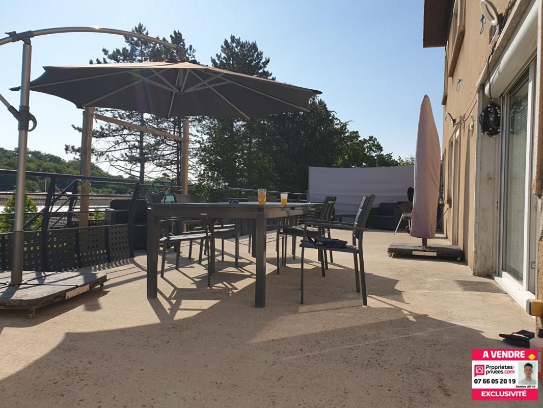 Maison 10 pièces de 170 m²