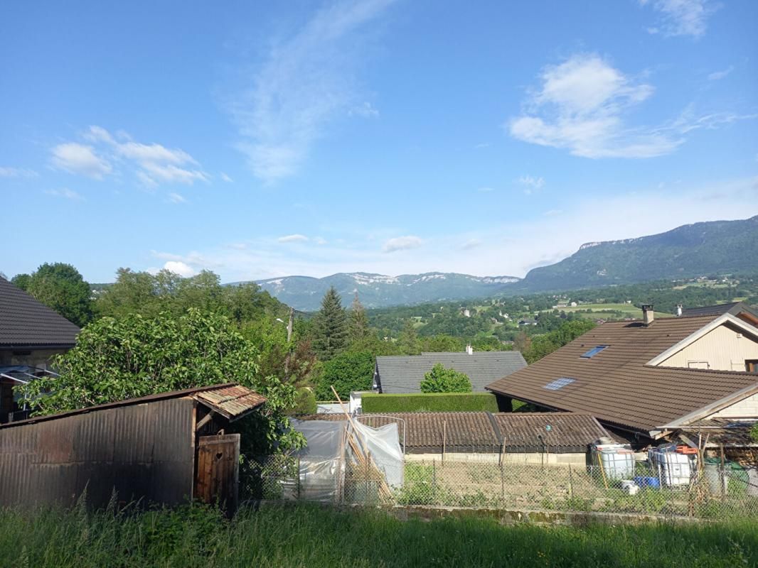 Terrain  constructible  de 621 m2, orienté EST /SUD, Gresy sur Aix