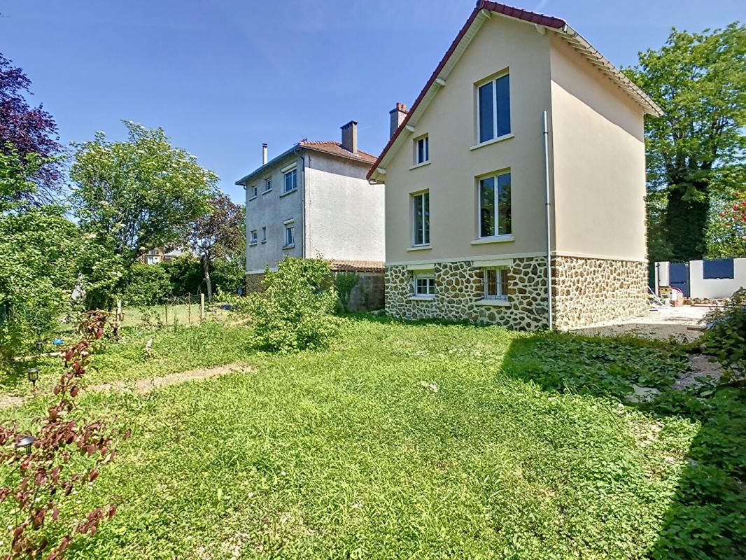 VERRIERES-LE-BUISSON Maison 5 Pièces 2