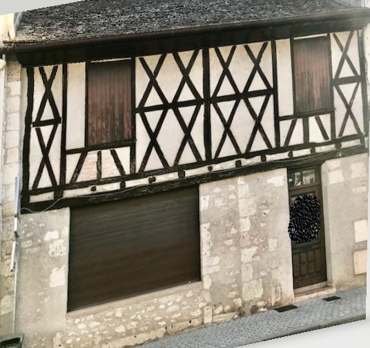 33220 Port St Foy  160m2 Maison de ville 4 chambres+garage