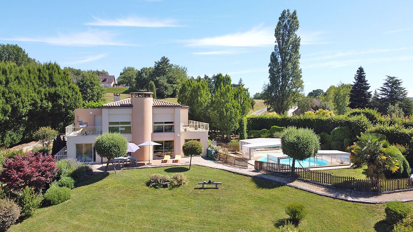 24200 SARLAT Propriété gîtes/appartements 12 pièce(s) 455 m2
