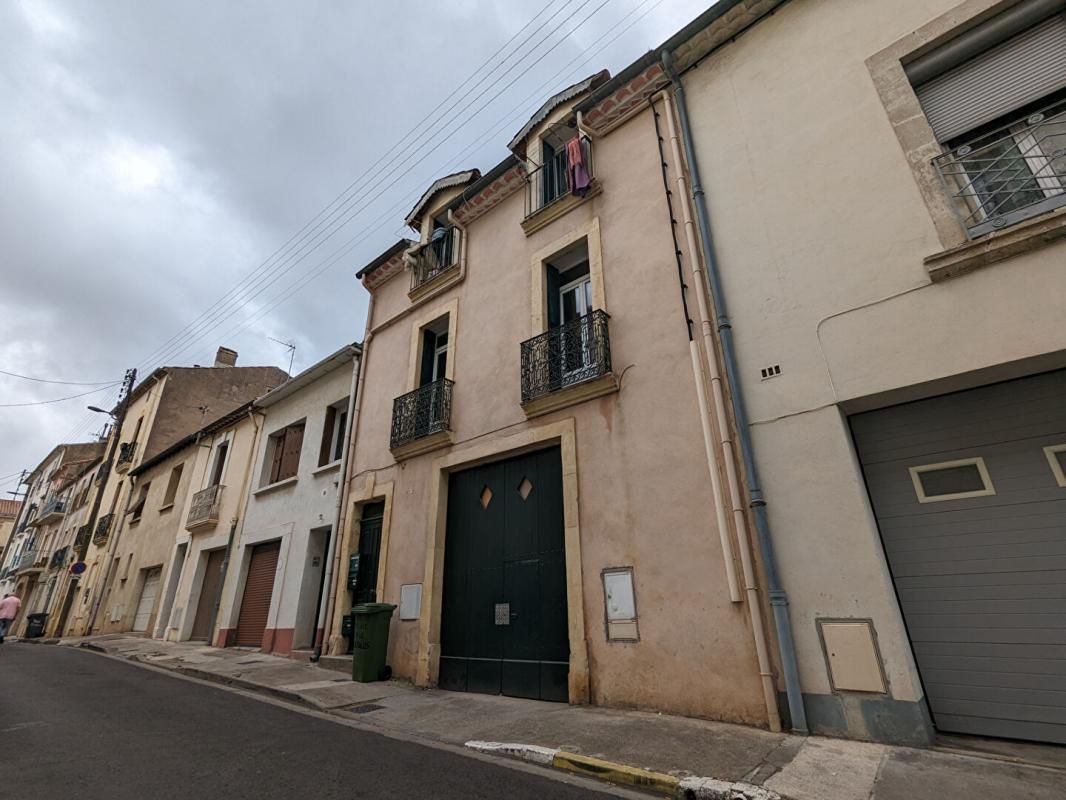 BEZIERS Béziers Immeuble de 145m2 avec 3 appartements plus garage de 90m2 1