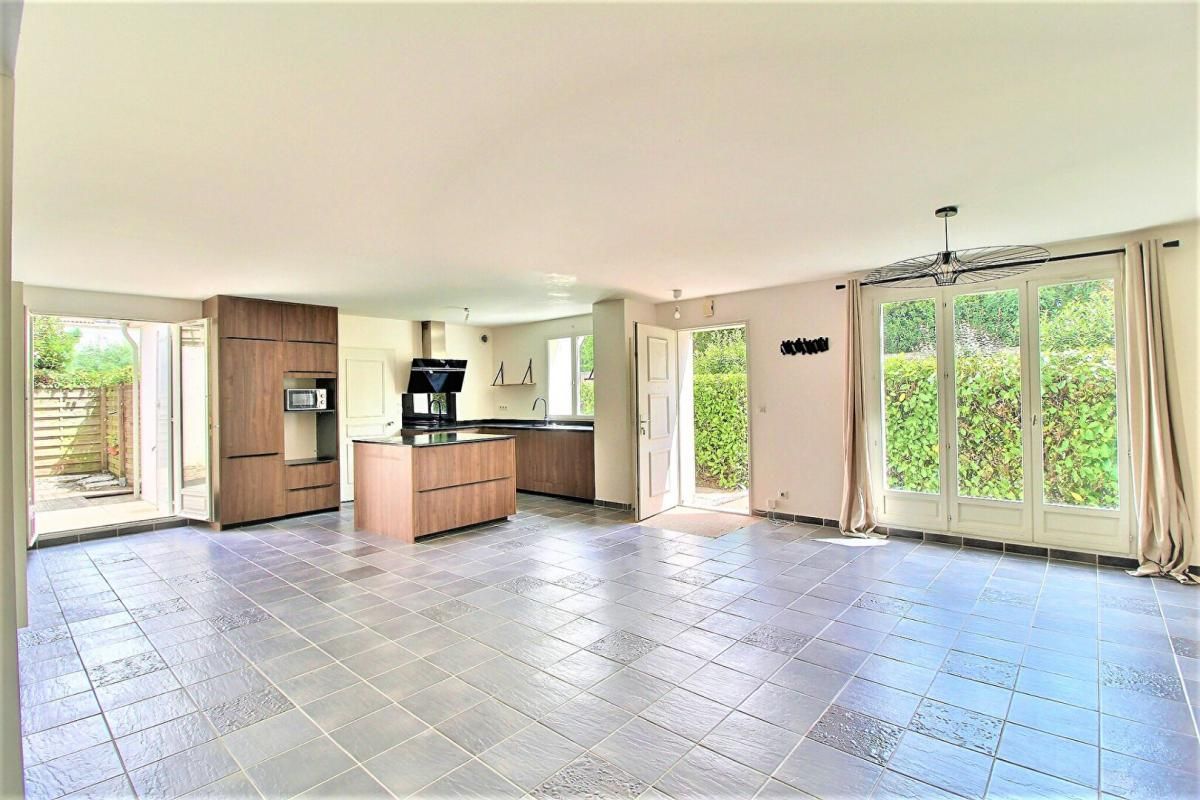 APPARTEMENT T4  96 M² PLAIN-PIED MERIGNAC EYQUEMS