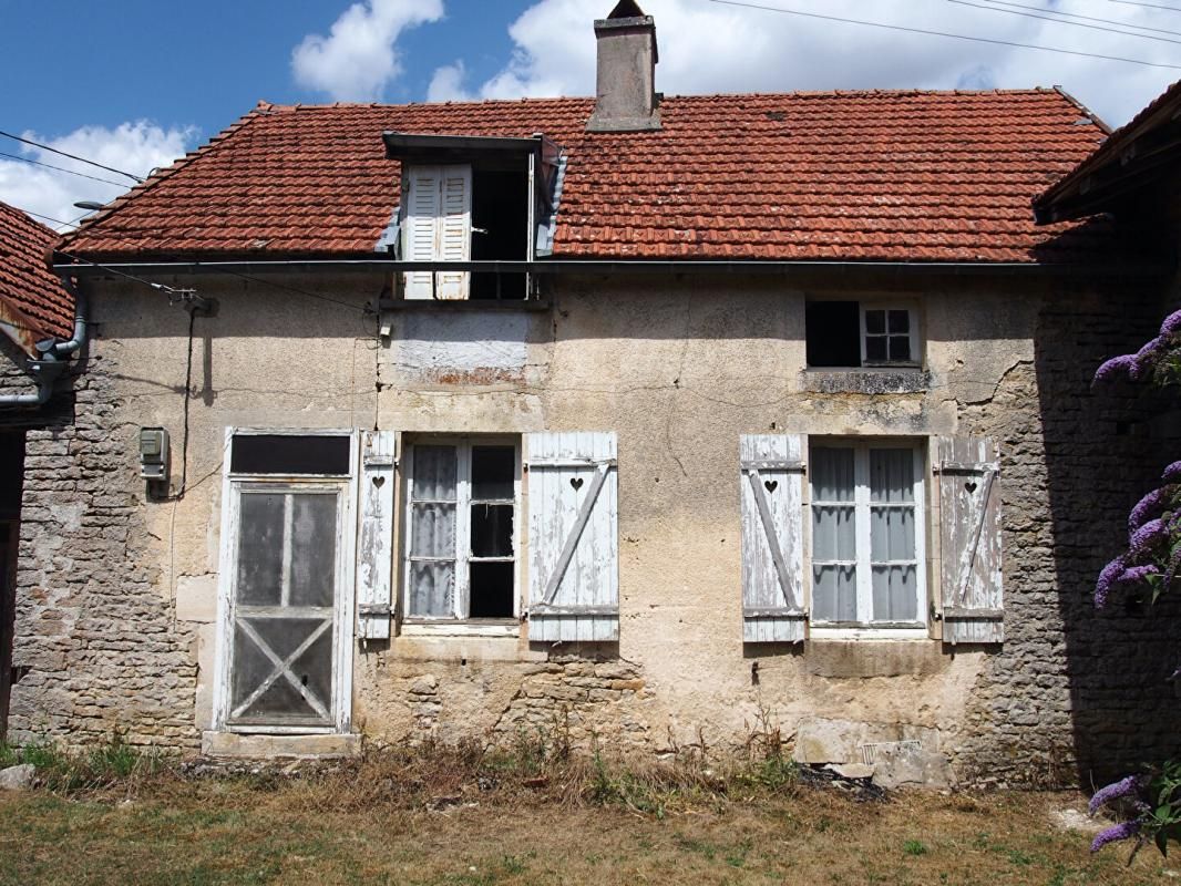 FRAIGNOT-ET-VESVROTTE Maison à rénover 1