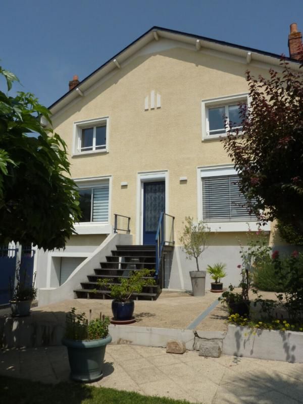 Maison Cholet 9 pièce(s) 217 m2