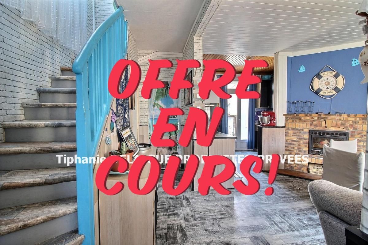 Le Chambon Feugerolles 42500 Maison de ville mitoyenne d'un côté 57.85m² carrez 63.28 m² environ au sol 2 chambres sur environ 178 m² de terrain