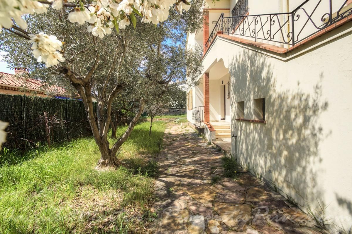 Appartement Saint Raphael 3 pièce(s) + studio indépendant