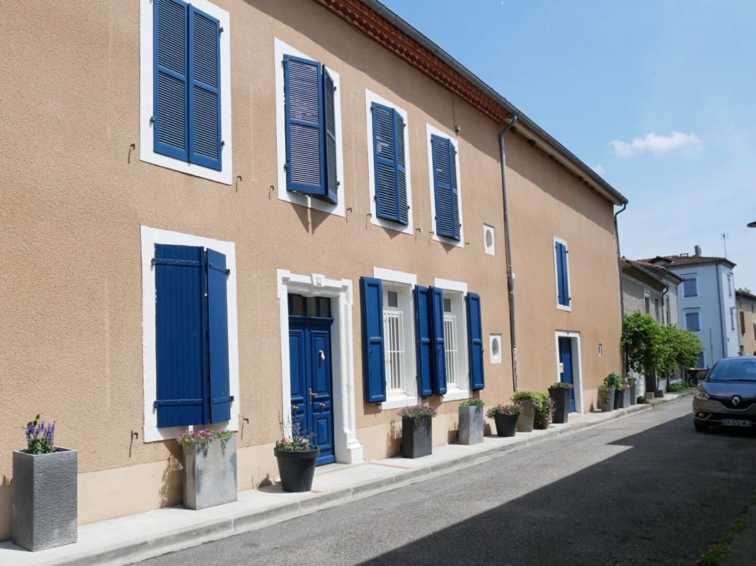 Maison de charme de 134 m2 avec dépendance de 120 m² et jardin