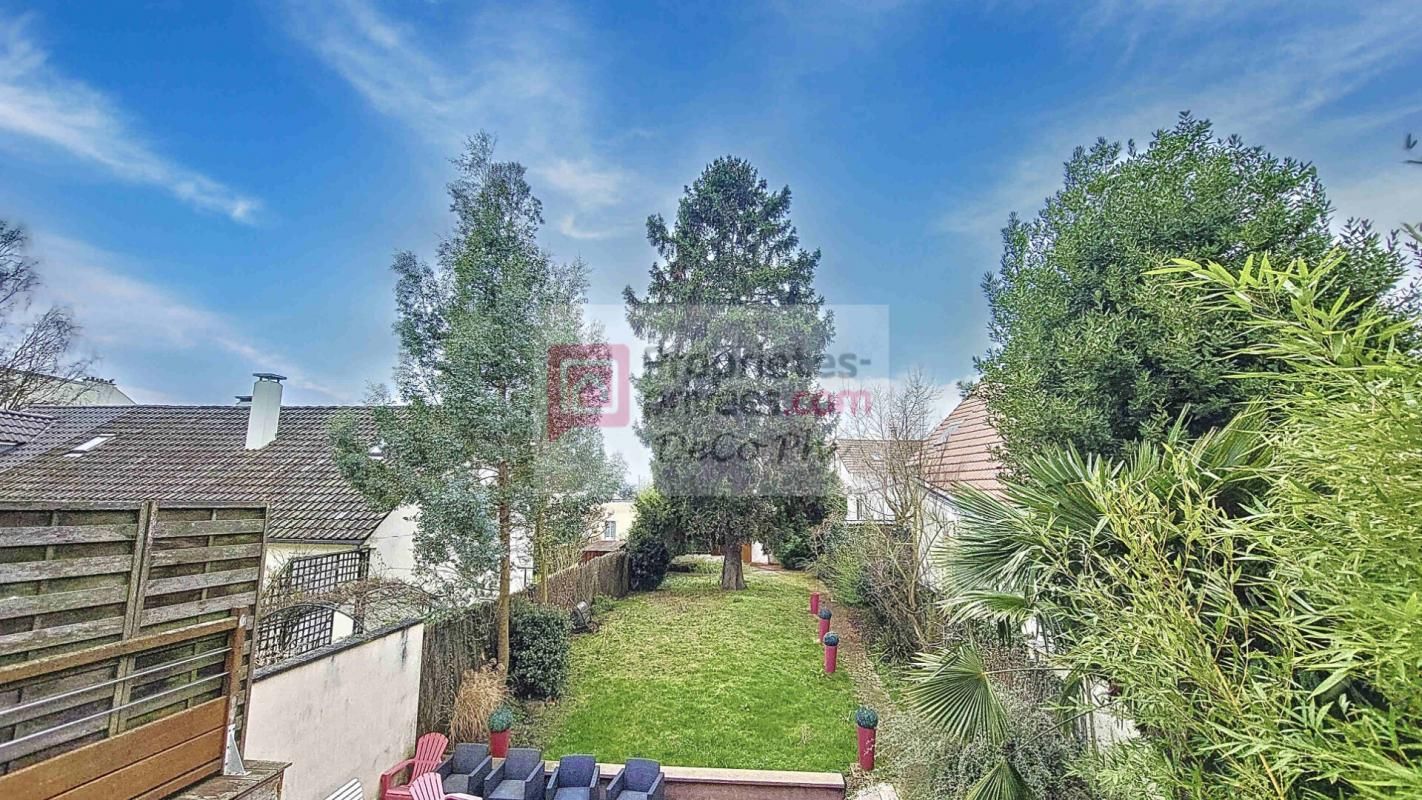 Maison 7 pièces 185 m2 Le Chesnay limite Versailles