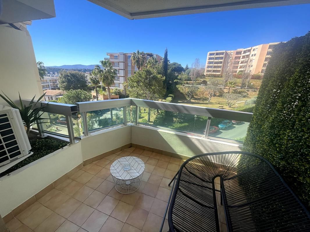 À louer : Magnifique studio 18m2 meublé NICE idéal ÉTUDIANT