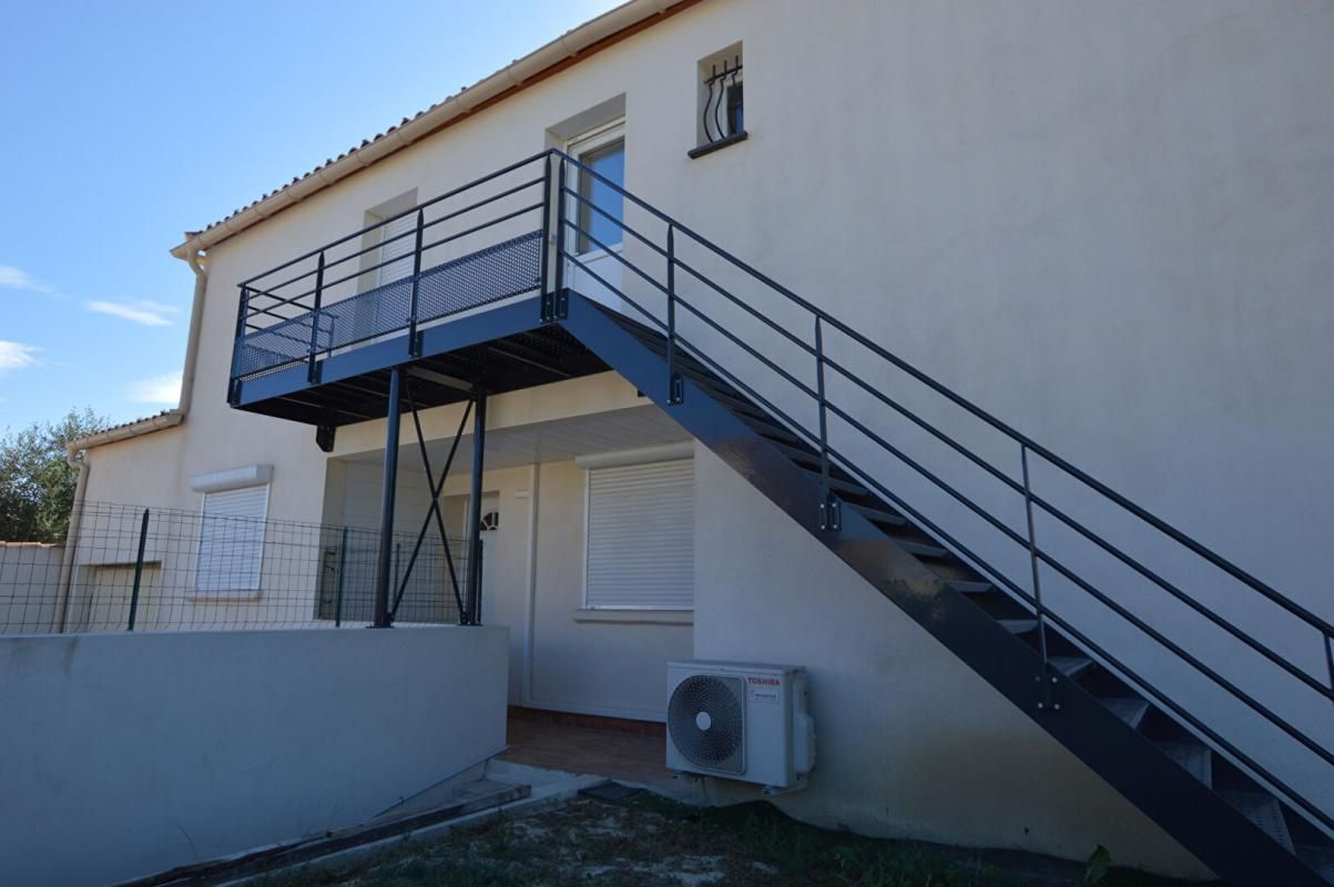 2 Pièces de 33 m² avec terrasse de + 30m² (électricité, eau, internet, inclus dans vos charges)