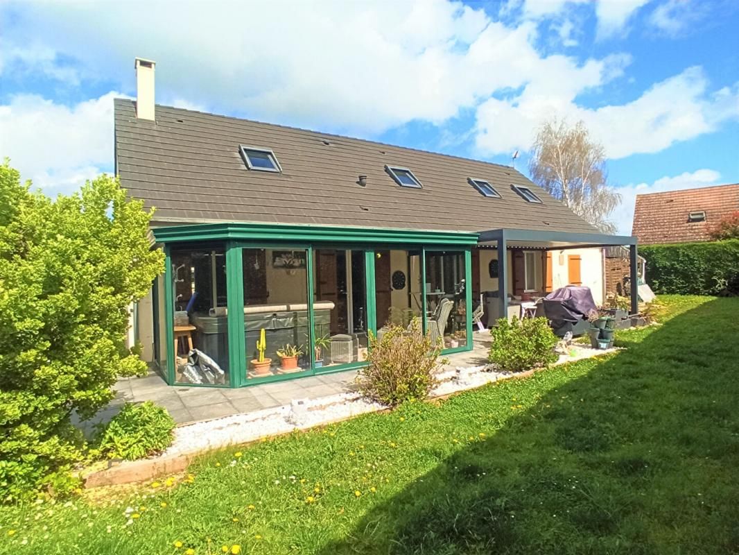 Maison à CHAMPHOL 8 pièce(s) 170 m2