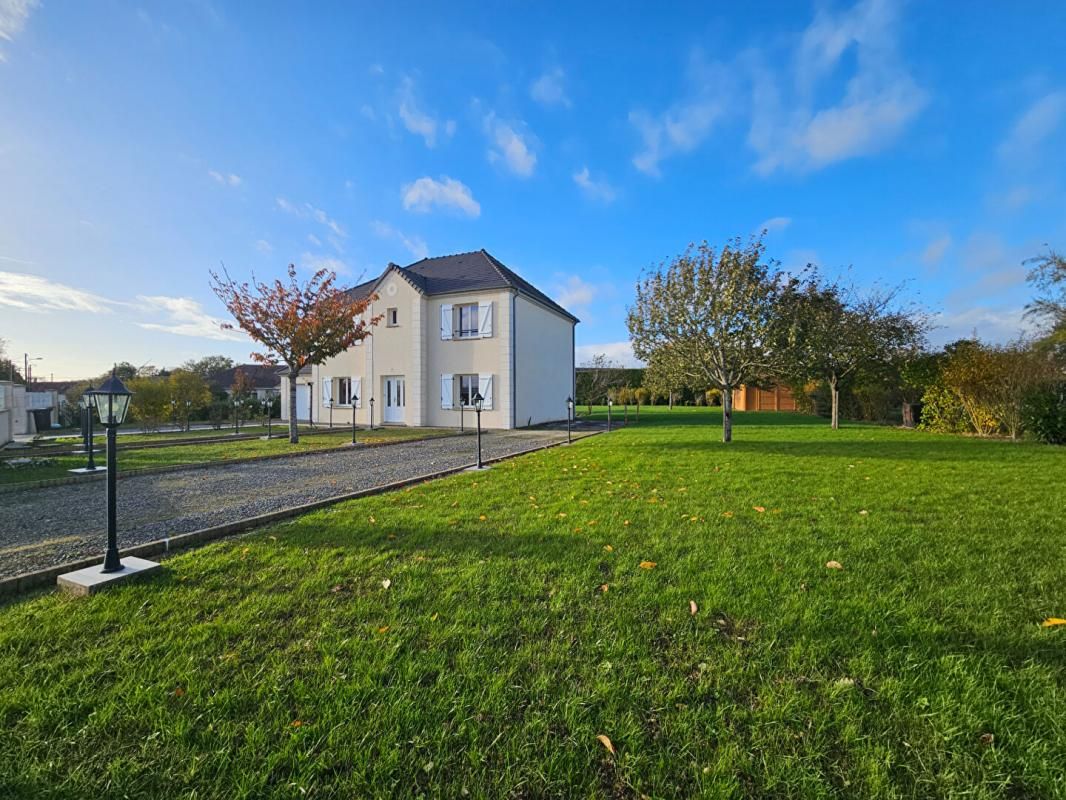 Maison Lazenay 7 pièce(s) 172 m2