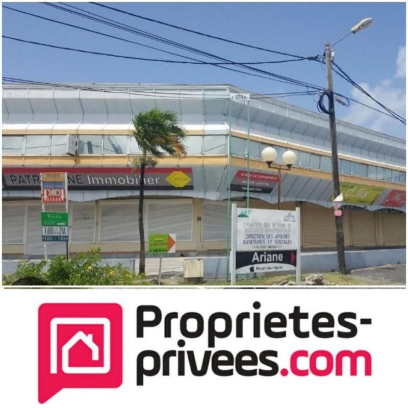 BAIE MAHAULT - Local commercial  50 m² , emplacement N°1