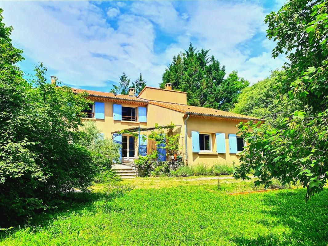 Digne-les-Bains (04 000) Villa 10 pièces 6 chambres 249 m2