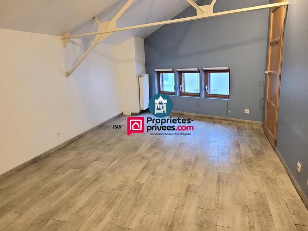 BOULOGNE-SUR-MER L'Agence Wimereusienne par Propriétés-Privées .Com vous propose : 3