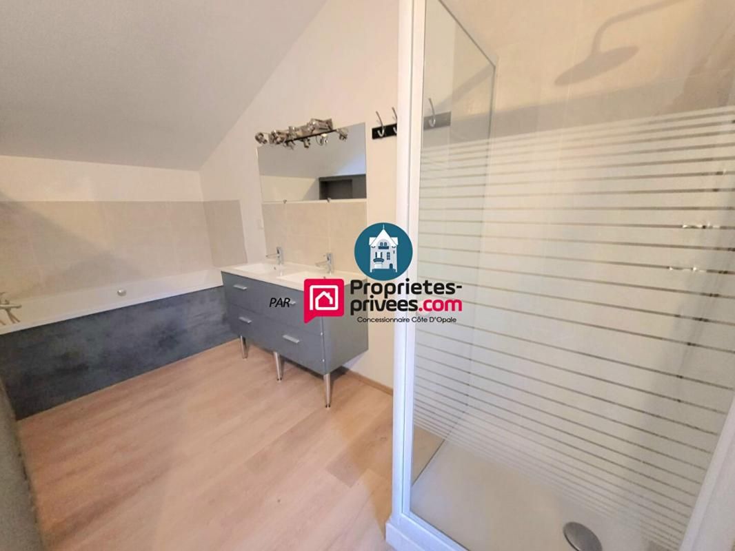 BOULOGNE-SUR-MER L'Agence Wimereusienne par Propriétés-Privées .Com vous propose : 4