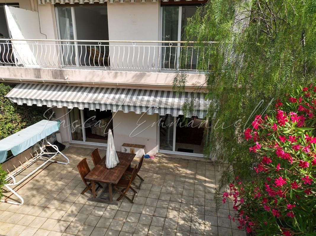 Appartement type 4 pièces duplex Cannes en RDJ 547 300euros