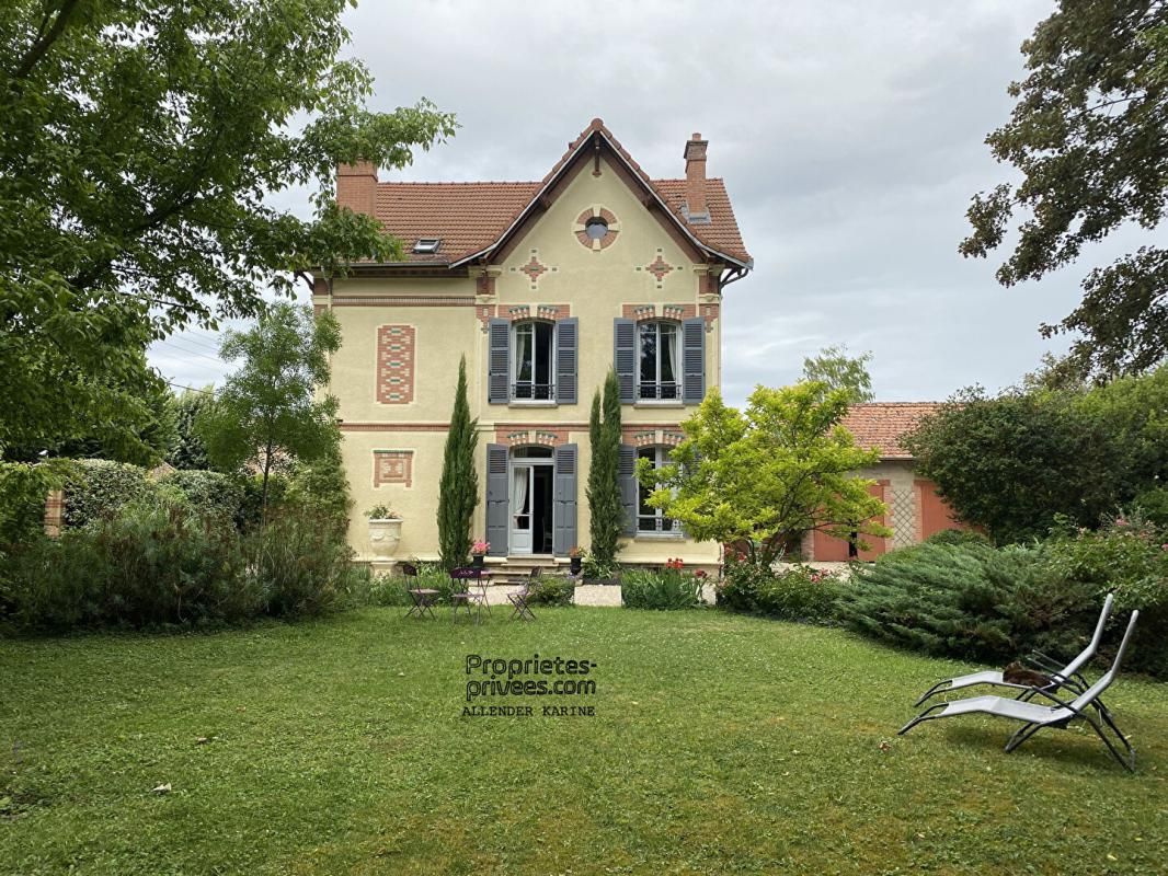 Maison Courlon Sur Yonne 9 pièce(s) 260 m2