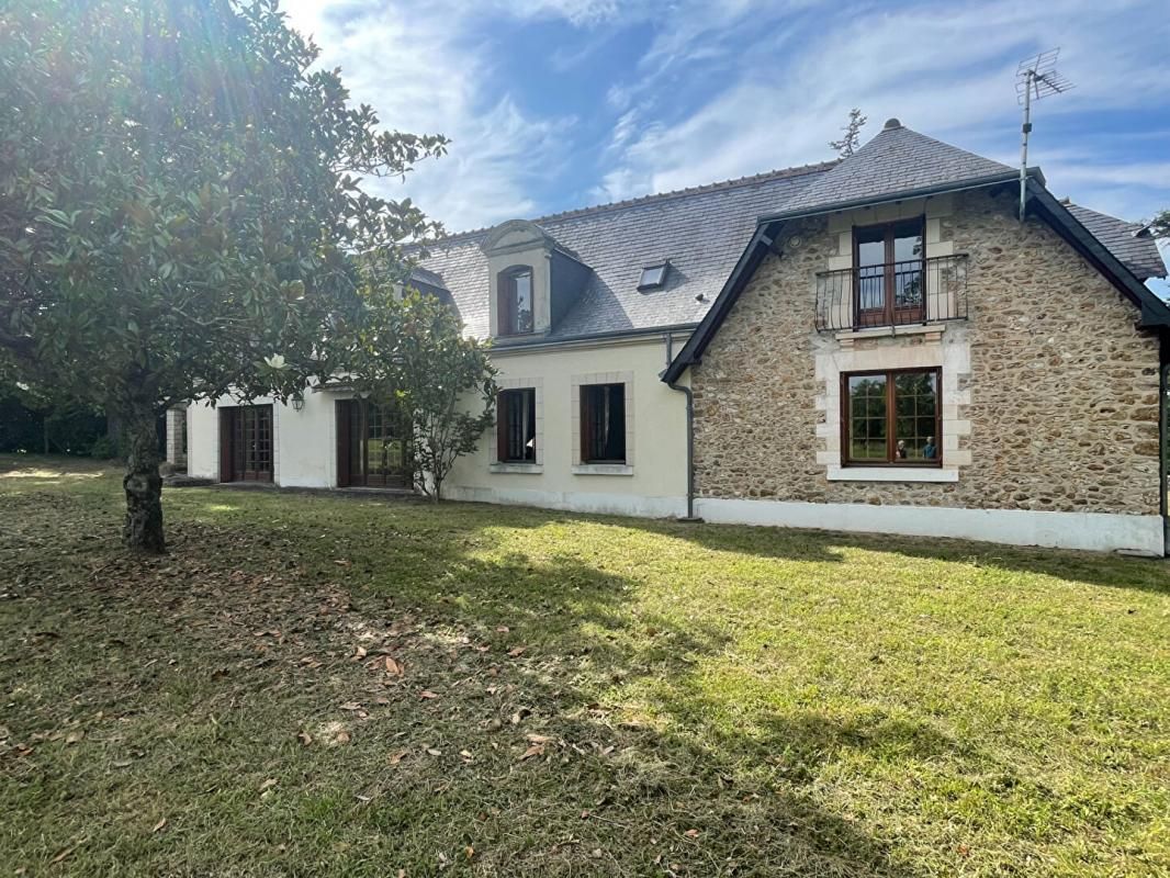 Propriété 10 pièces 225 M2 et maison d'amis 95 M²