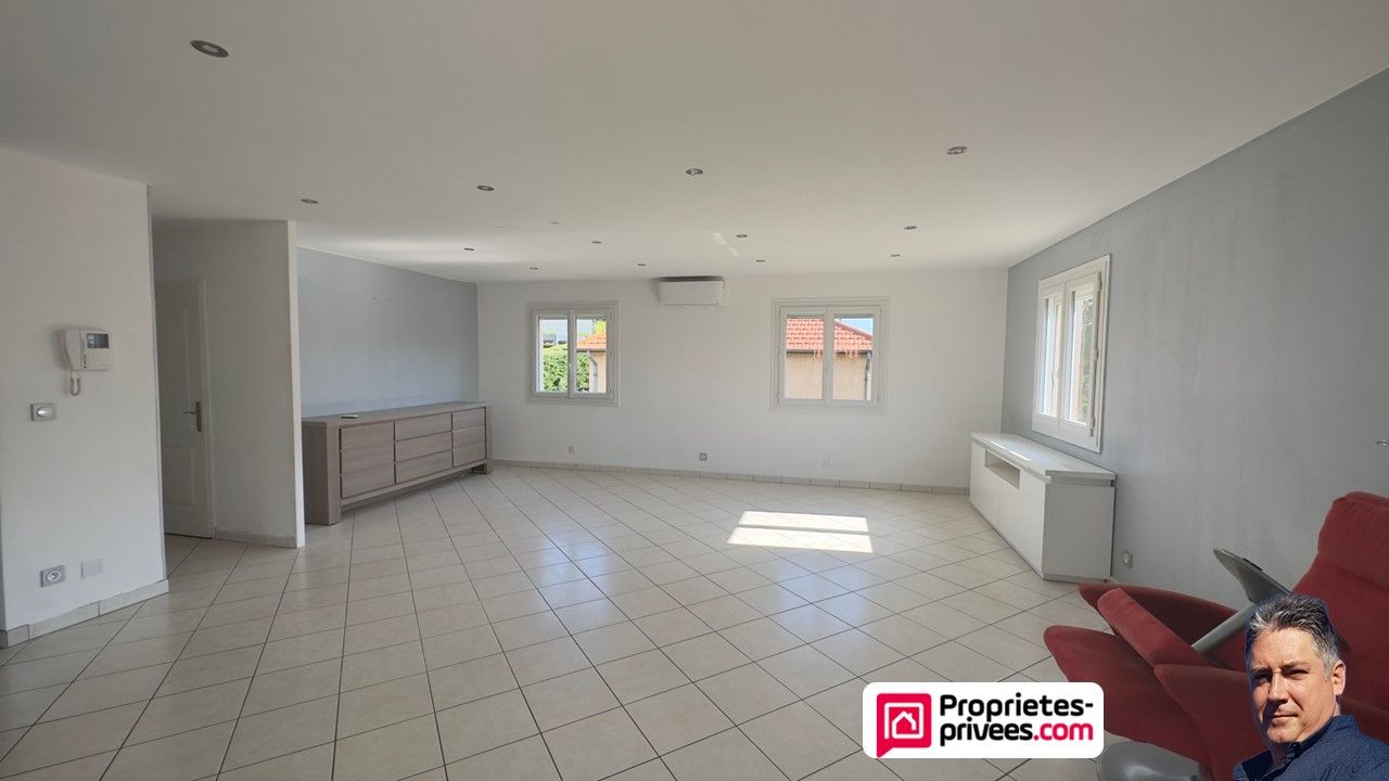 Maison Saint Priest 5 pièce(s) 120 m2