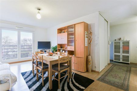 BORDEAUX Appartement  avec PARKING  PROCHE GARE