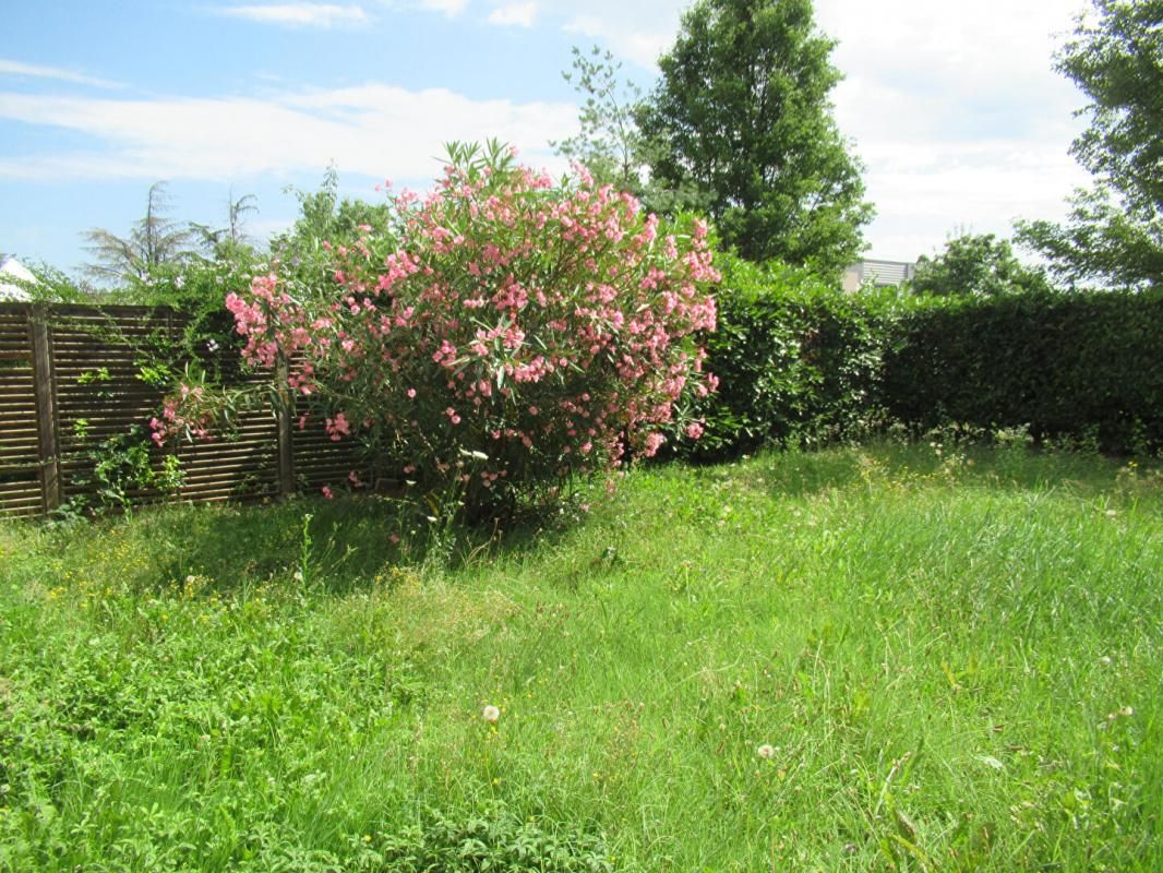 Très beau T2 avec jardin de 130 m2