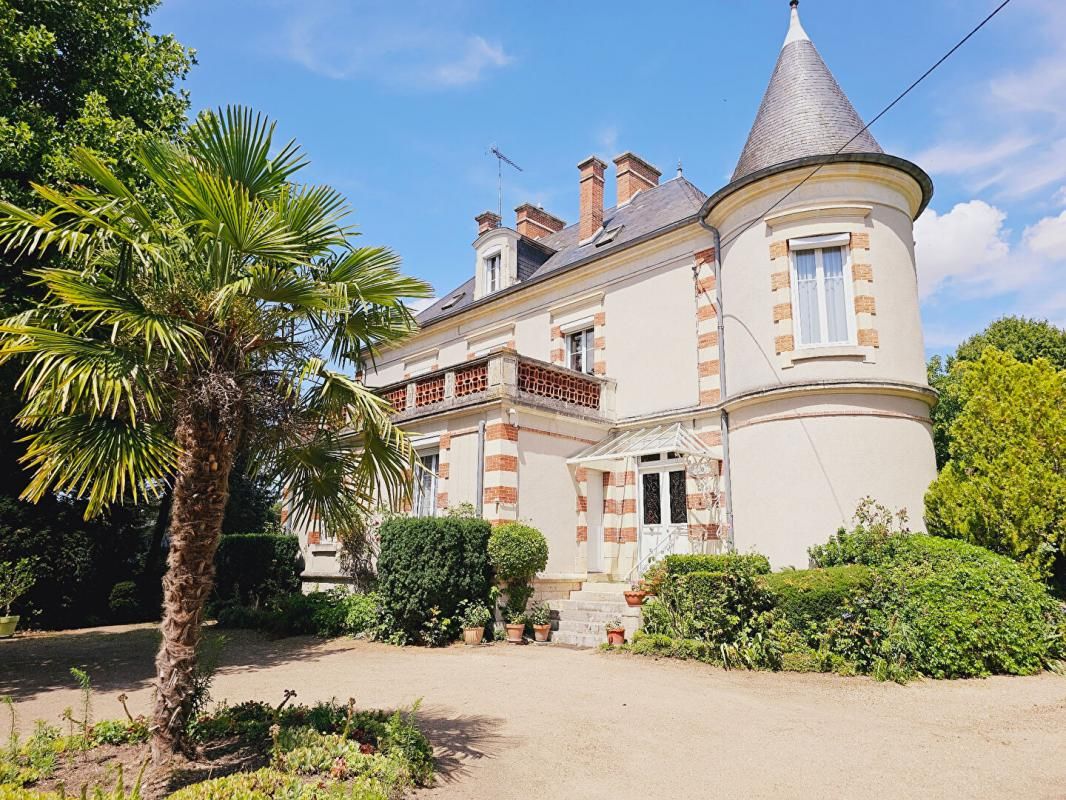 PROPRIETES MANOIR 16 PIECES