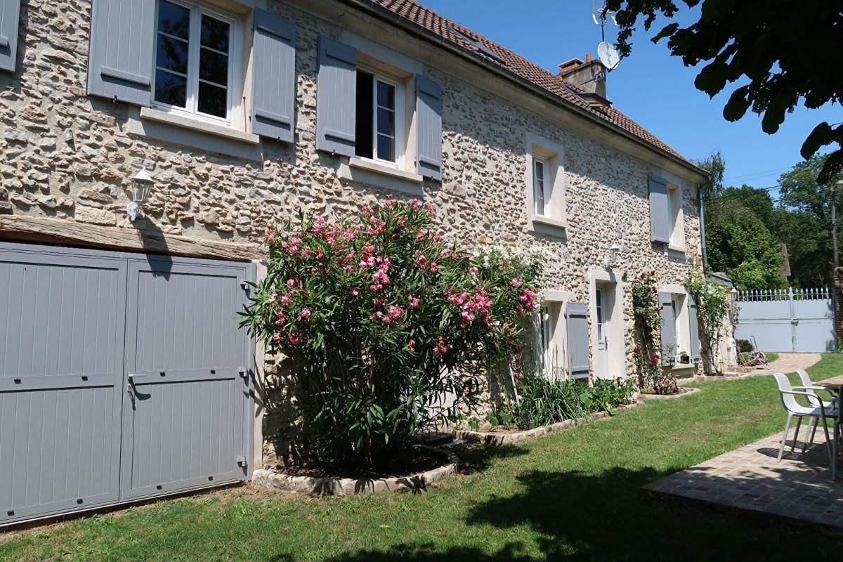 MAGNIFIQUE MAISON ANCIENNE, EN PIERRES