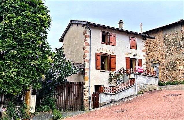 VALSONNE, petite maison de village  3 pièces avec jardinet clos 81 m2