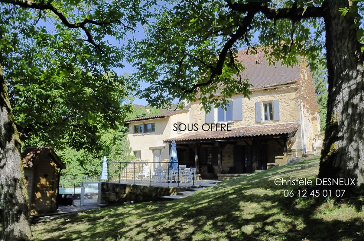maison ancienne pierre avec piscine hors sol