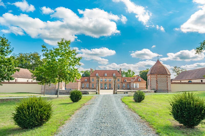MOULINS Château 3