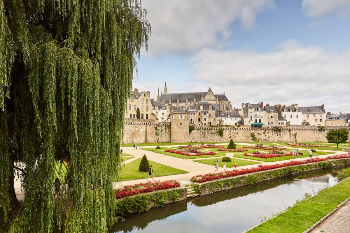 DERNIER ETAGE VANNES REMPARTS